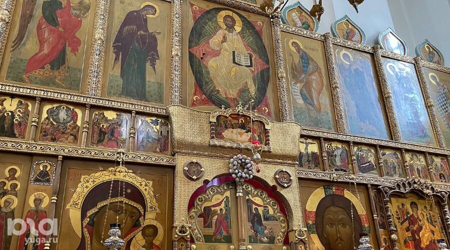     Иконостас в храме иконы Божией Матери «Всецарица» Фото Валентины Найды, Юга.ру