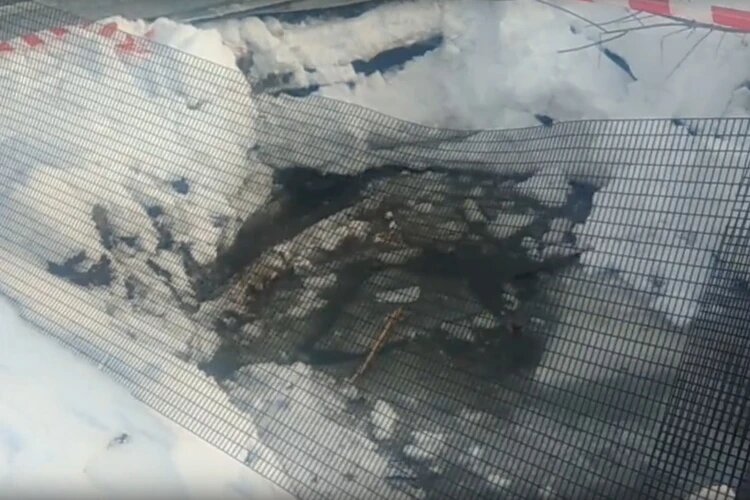 Яму оградили только после трагедии. Фото: Алексей Астафьев