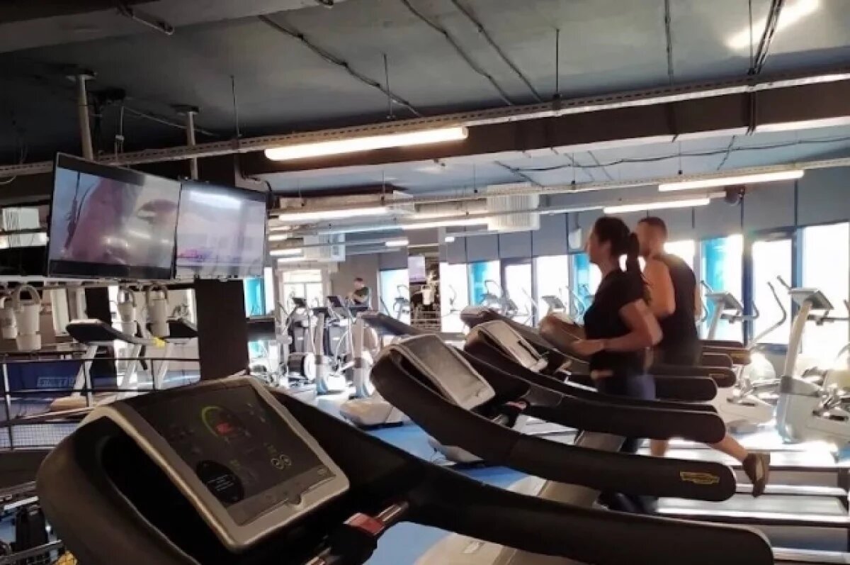    В фитнес-клубе A-Fitness в Петербурге скончался пожилой мужчина