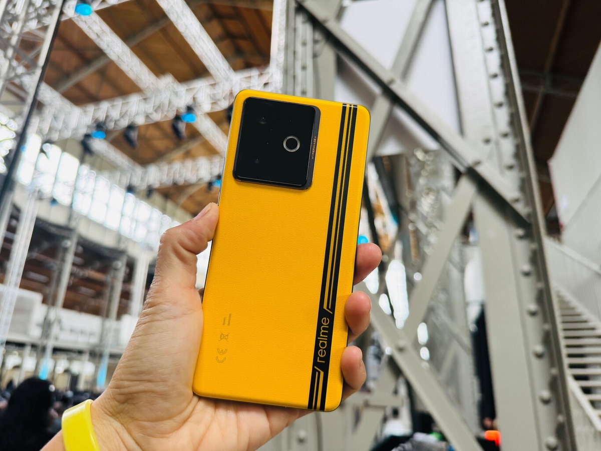 Смартфон Realme GT 7T