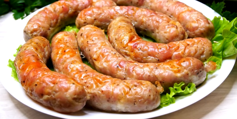 В магазине колбасу не покупаю готовлю сама: делюсь проверенным рецептом