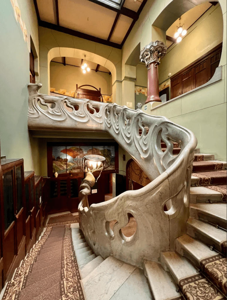 Источник: https://yandex.ru/profile/1712602869?lang=ru