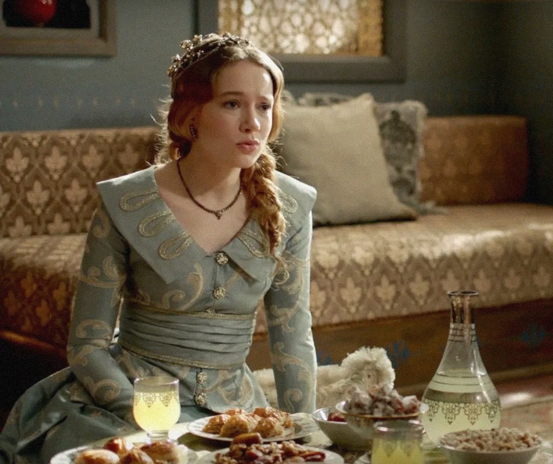 Уж не прибегли ли вы к колдовству, Хюррем-султан? 