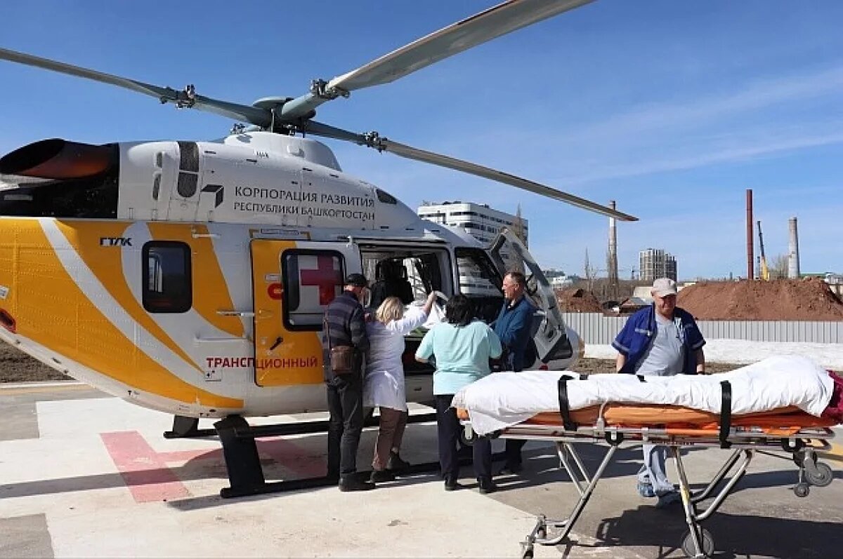    Санавиация доставила девочку с переломом позвоночника в больницу Уфы