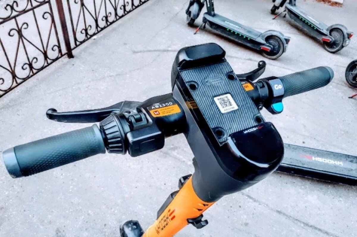    В Тюмени ограничили движение самокатов из-за подготовки ко Дню России