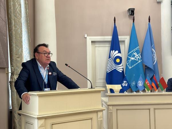 Ре­гио­наль­ный фо­рум МСЭ "Тех­но­логии бу­дуще­го: ис­кусс­твен­ный ин­тел­лект, ме­тав­се­лен­ная, го­лог­ра­фия и дру­гие ИКТ-при­ложе­ния и ус­лу­ги. Пер­спек­ти­ва 2030". Со­вет­ник ди­рек­то­ра "Гей­зер-Те­леком Ев­ра­зия" Ва­лерий Тих­вин­ский (фо­то ComNews)