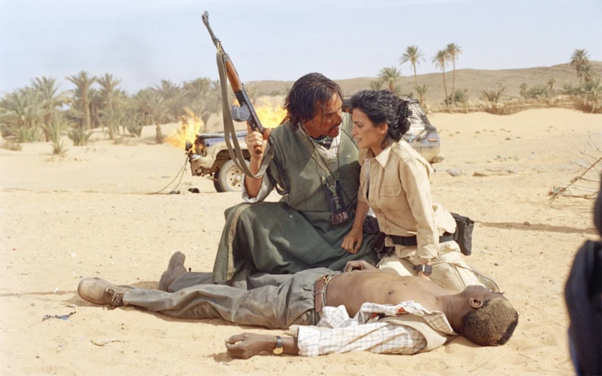 Кадр из фильма "Сахара"