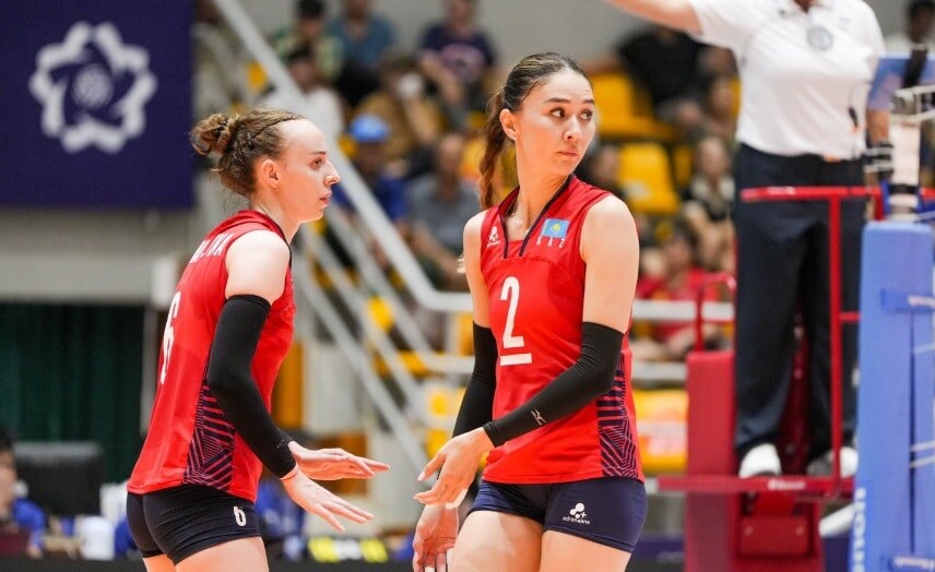    Капитан сборной Казахстана Сана Анаркулова получила травму в матче с иранками / Фото: asianvolleyball.net