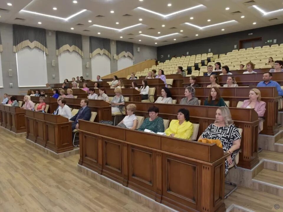    Медработников наградили в Барнауле. Источник: Barnaul.org