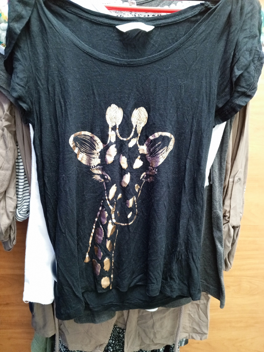 Футболка с жирафом