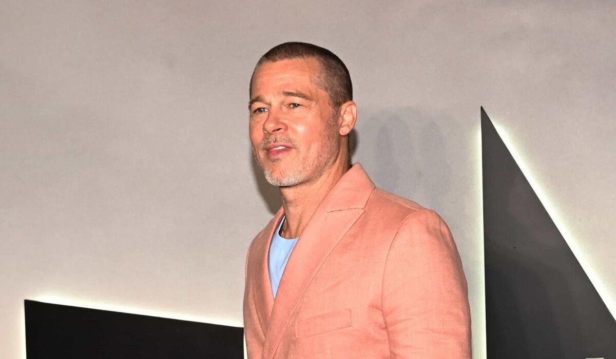     Брэд Питт займется выпуском необычной льняной одежды