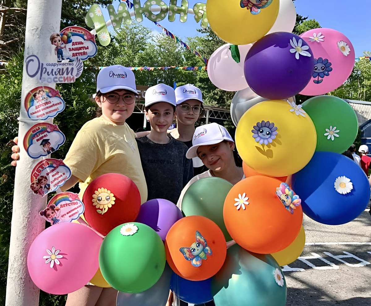 Каждый день в лагере насыщен увлекательными и интересными событиями, играми, соревнованиями и турнирами. Фото автора.