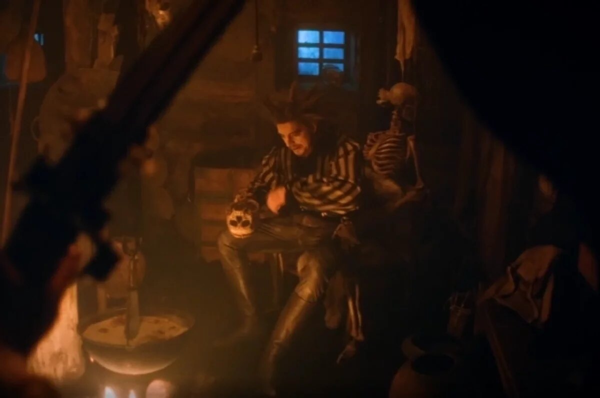    Легендарный новосибирский мурал «Король и шут» решено заменить