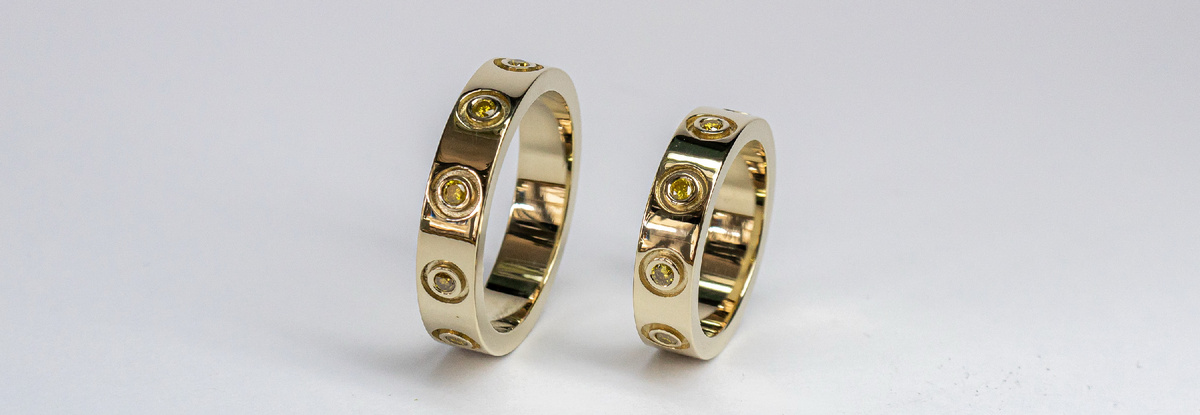 Золотые обручальные кольца с бриллиантами «Люмен»