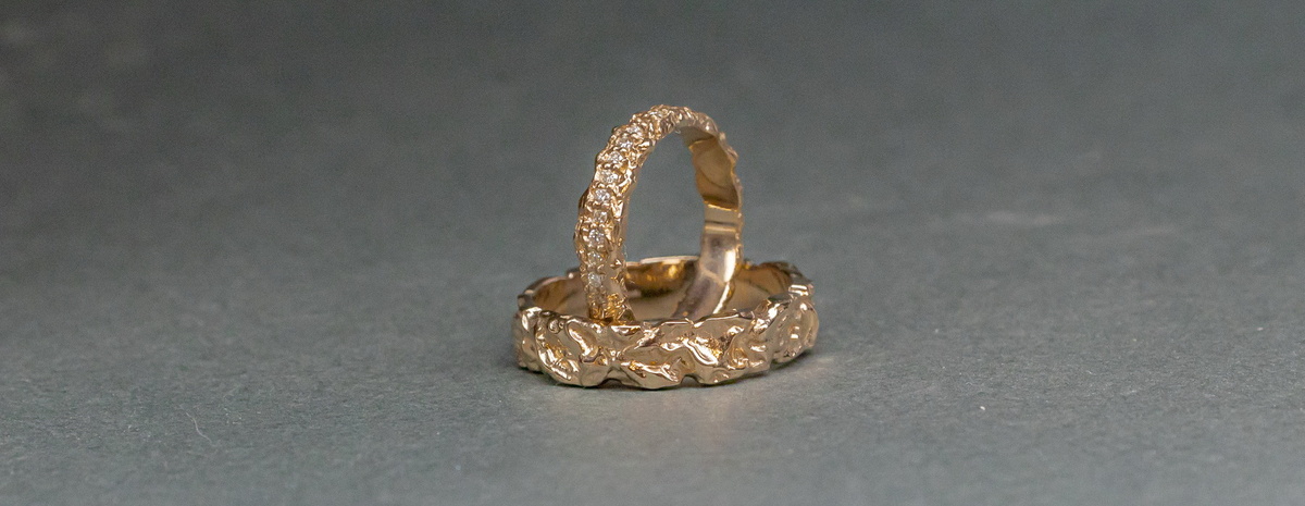 Золотые обручальные кольца с бриллиантами «Сияние»