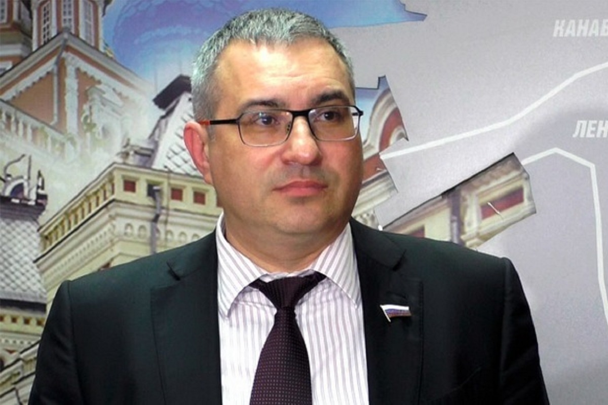    Сейчас предприниматель находится в бегах