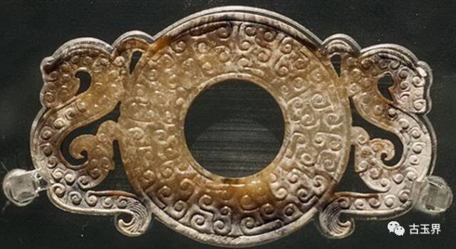 Нефрит из древних гробниц – «проводник души».