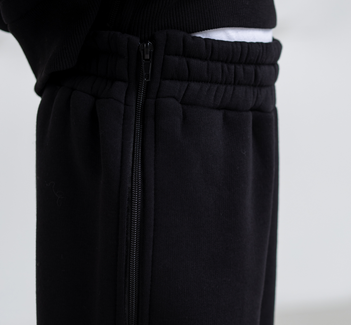 Ортопедические брюки. Вид сбоку