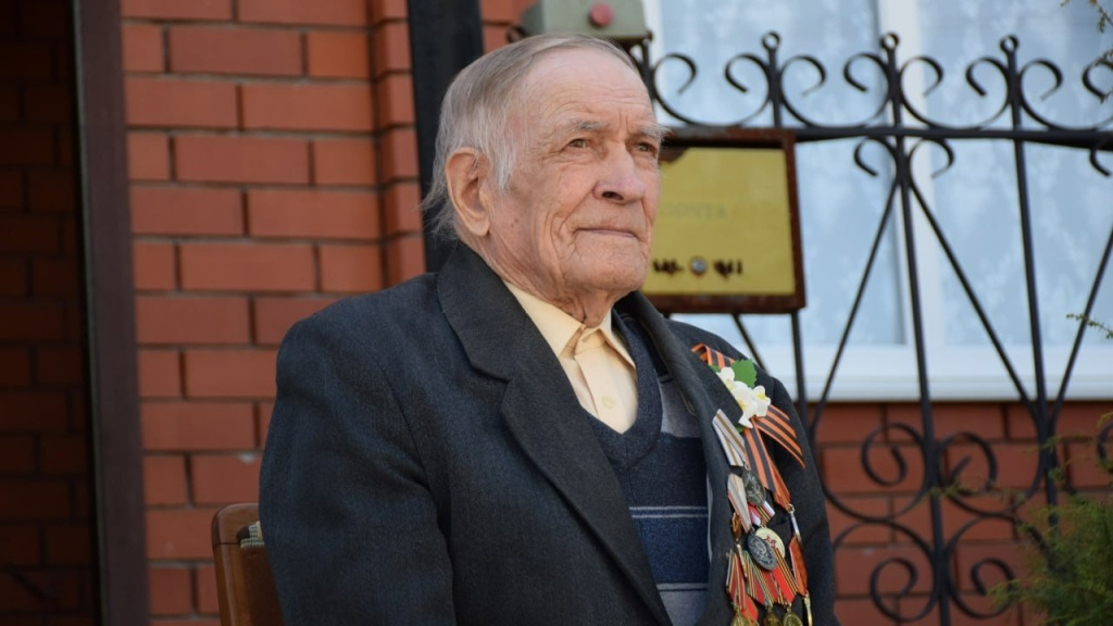    Ушёл из жизни последний фронтовик ВОВ в Югорске, которого в мае навещал губернатор ХМАО