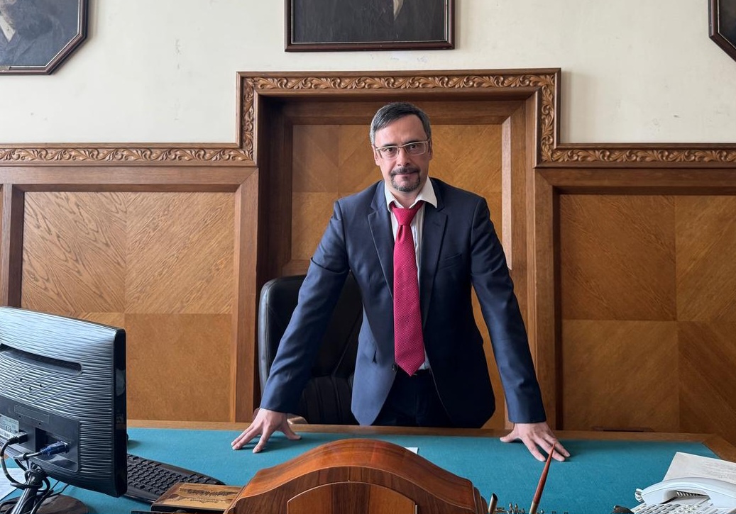 Геннадий Иванов и сам не прочь сыграть в сериале в образе партийного чиновника времён СССР