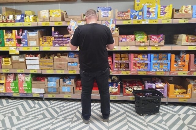    Покупатели заметили, что цены на сладкое сильно выросли. Фото: АиФ/ Ирина Вервильская