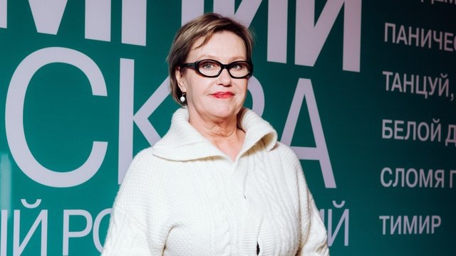 63-летняя Розанова рассказала о съемках постельной сцены с Михаилом Тройником