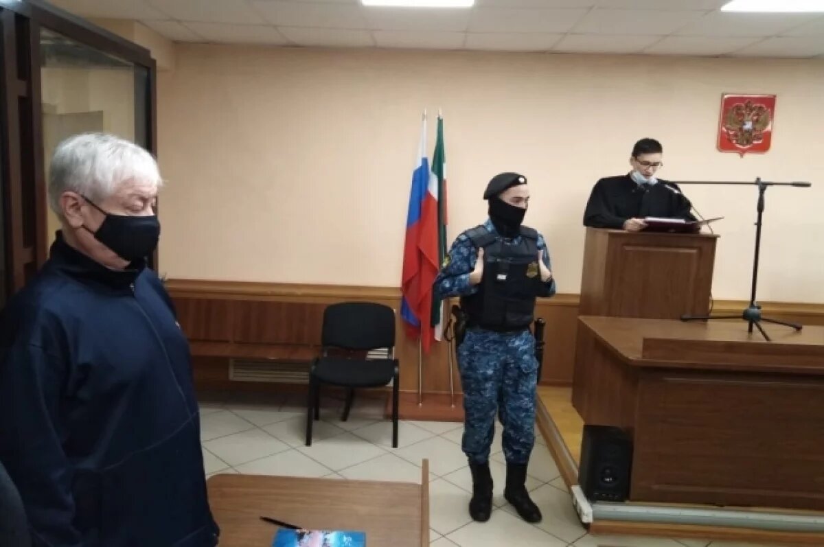    Экс-главу Татфондбанка Мусина освободили по болезни