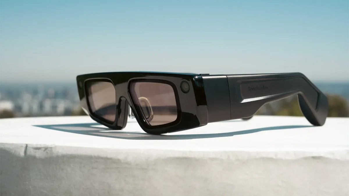    AR-очки Specs или Spectacles