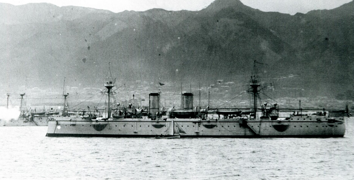 Японский бронепалубный крейсер "Акицусима"