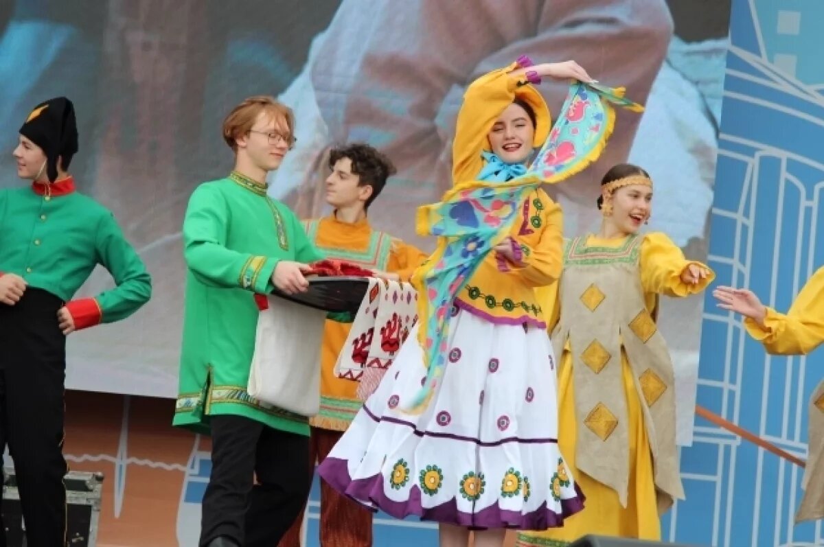    В праздничные дни в Кирове пройдут десятки концертов