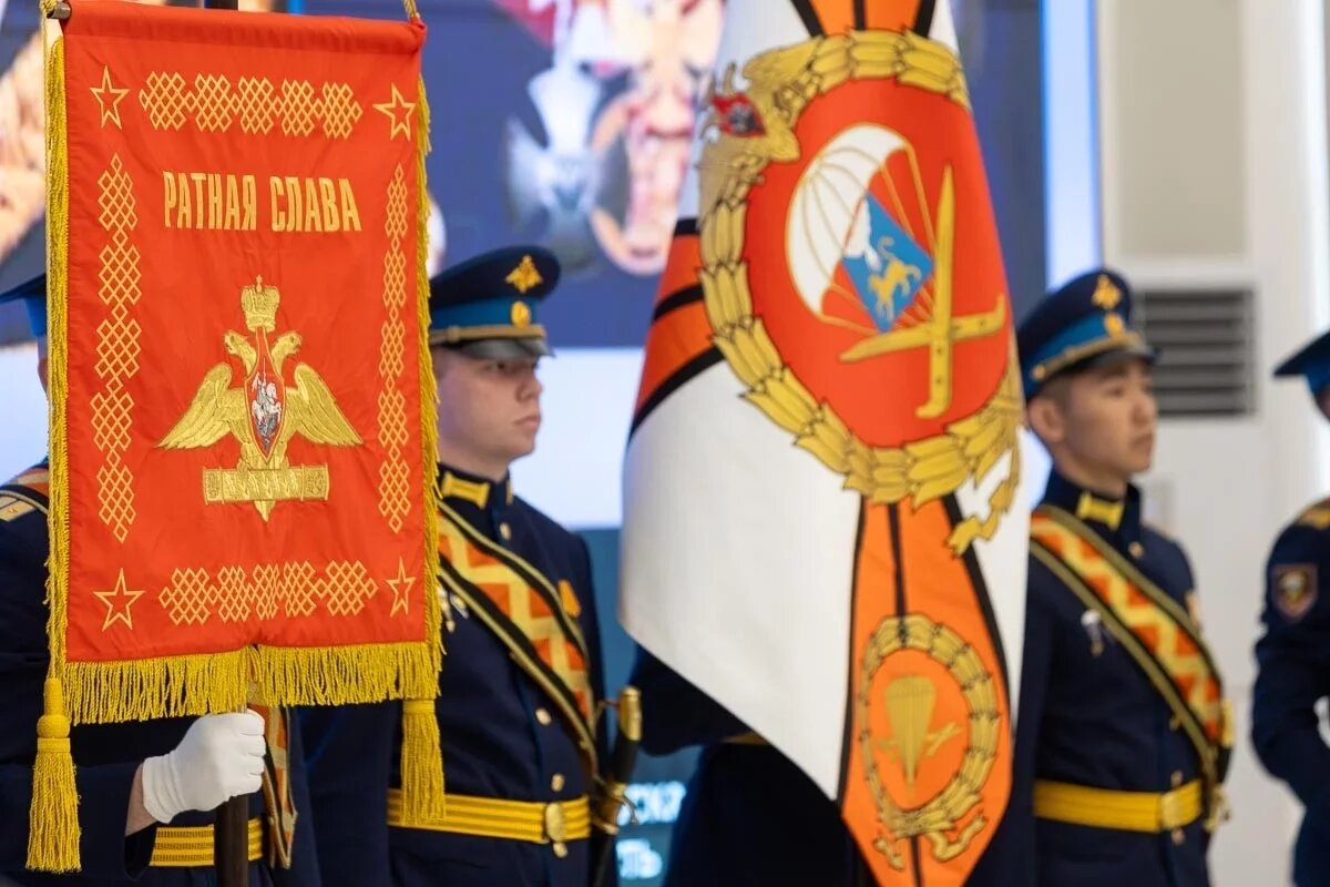    Орден Александра Невского вручили 237-му полку псковской дивизии ВДВ