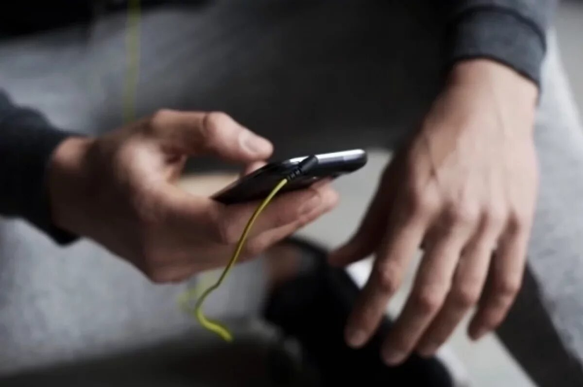    МВД: после знакомства в Сети аферисты втягивают жертв в псевдоинвестиции