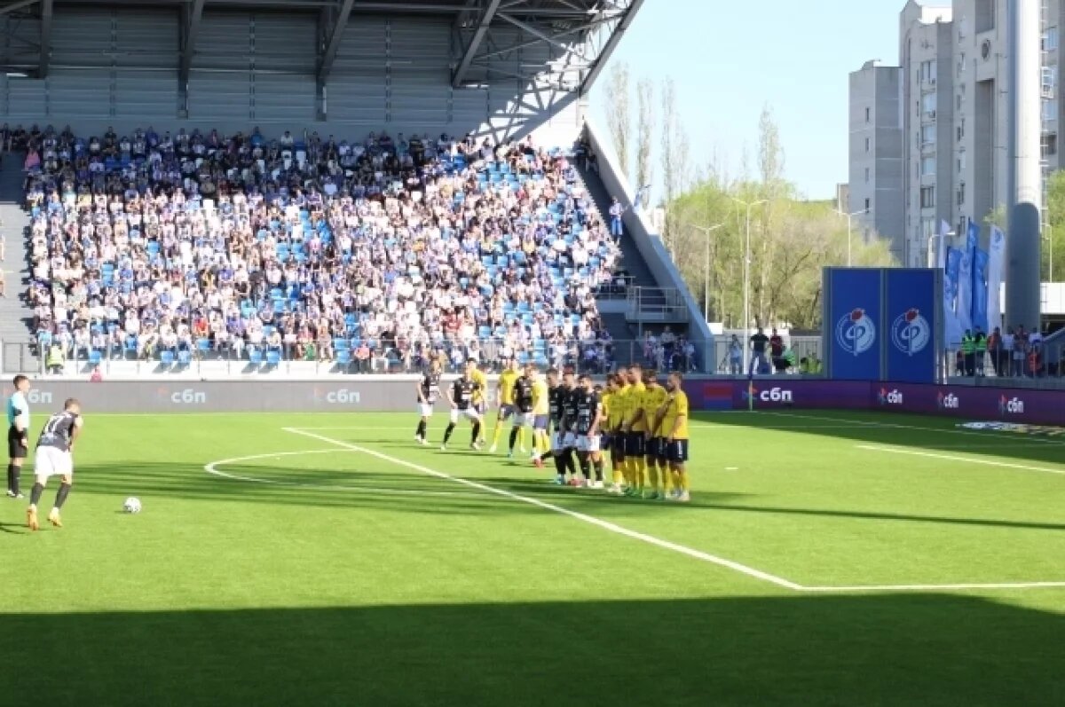    Состав воронежского «Факела» пополнил центральный полузащитник