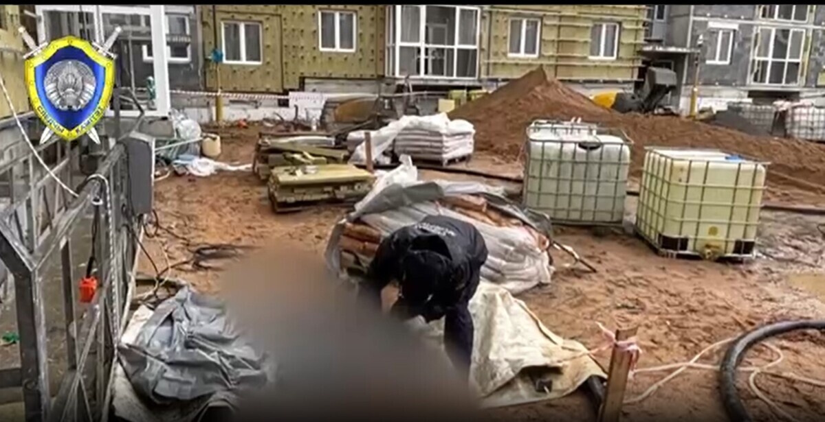 На стройке под Минском сорвалась люлька с рабочими — один погиб