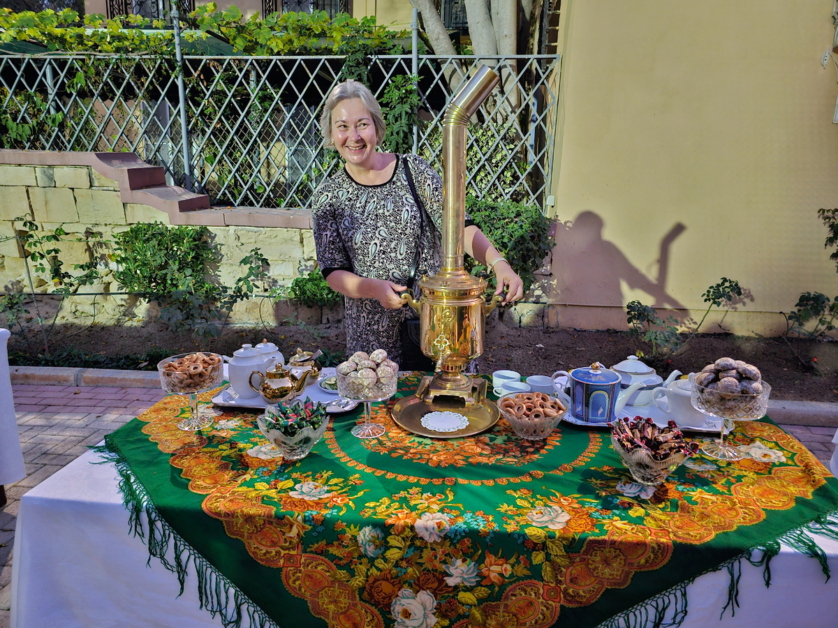 Гвоздь программы - чай из самовара