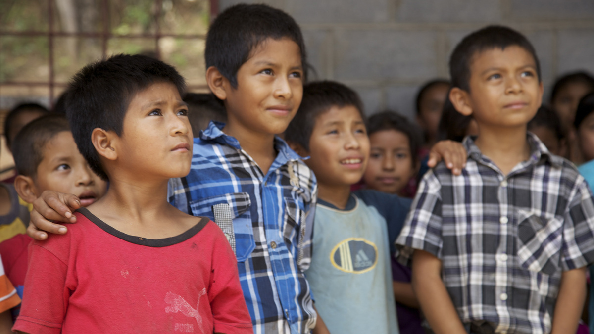 Целое поколении, которое рискует остаться чужеродным элементом в российском обществе.