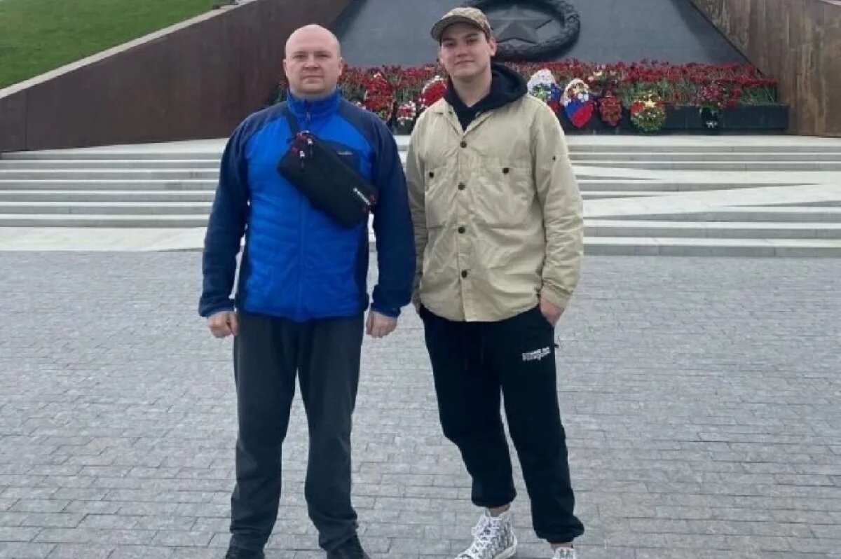    Братья Дмитрий и Александр Воробьёвы поддерживают отношения.