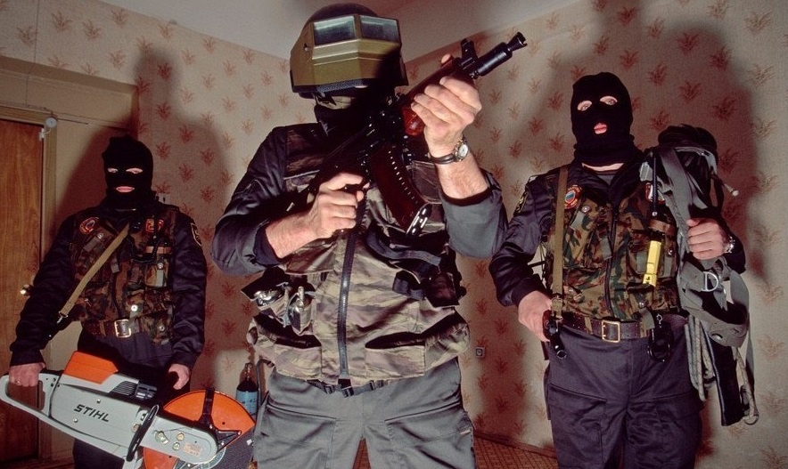 Фото из интернета для обложки, к делу не относится. На фото хорошие парни))