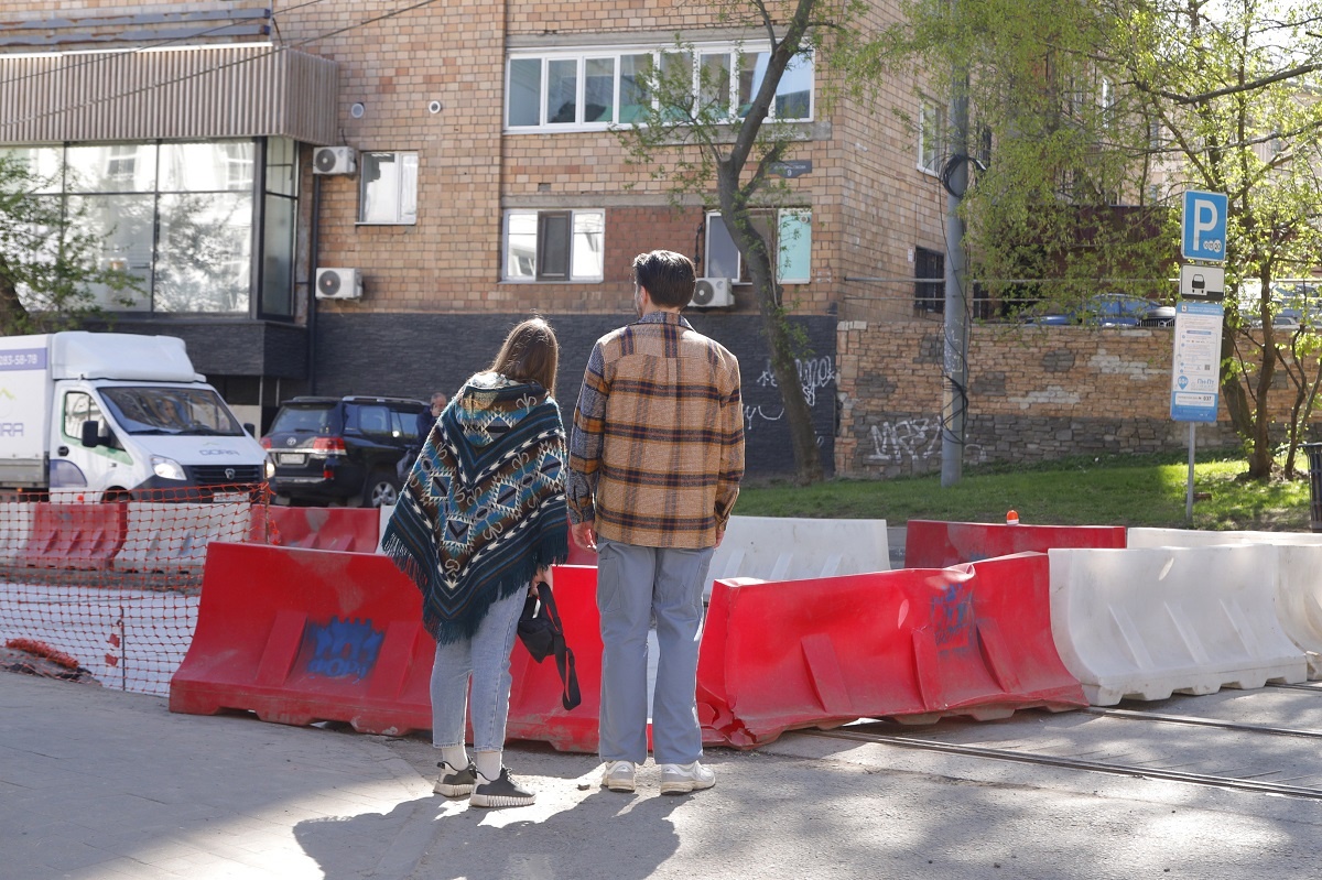    Пассажиры никак не дождутся начала движения