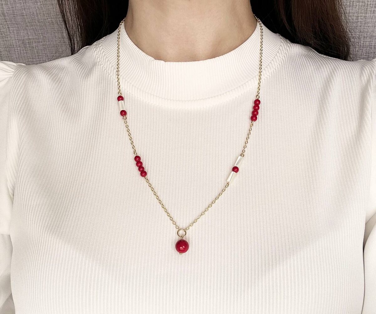 Колье с кораллом