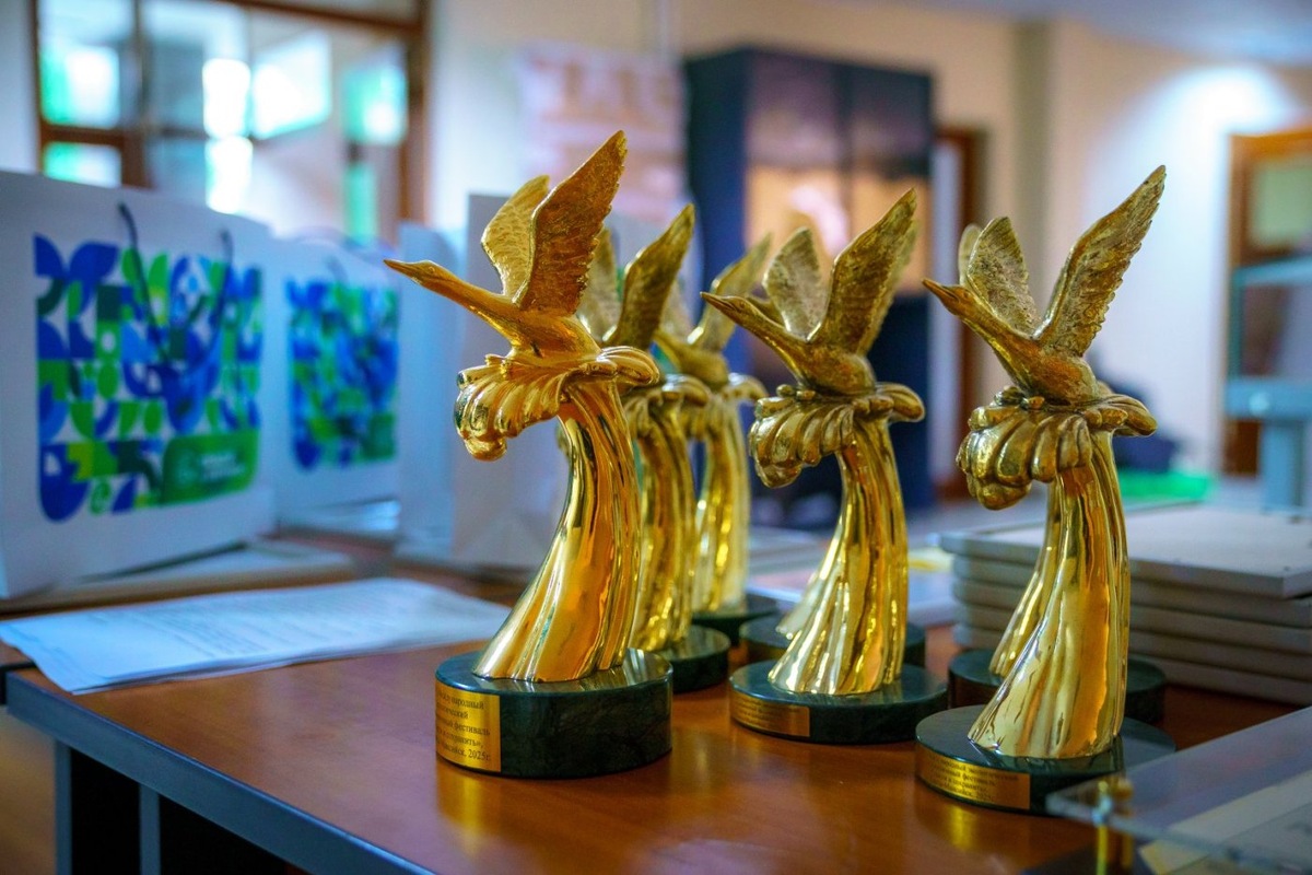    Гран-при телефестиваля «Спасти и сохранить» получила работа об очистке берегов Черного моря от мазута