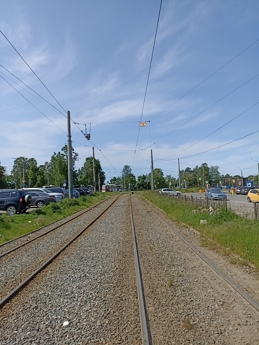 Здесь пока не начался ремонт трамвайных путей 