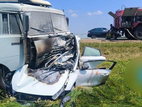 Погибли женщина и двое подростков – подробности жуткого ДТП на Кубани