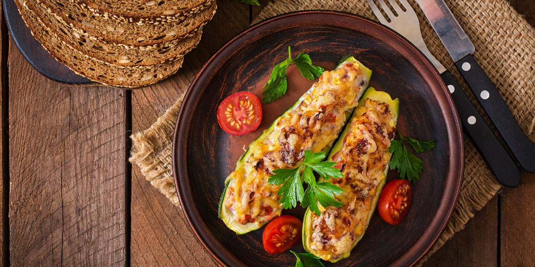 Готовим дома не только мясо: ТОП-7 рецептов овощных и грибных закусок в аэрогриле