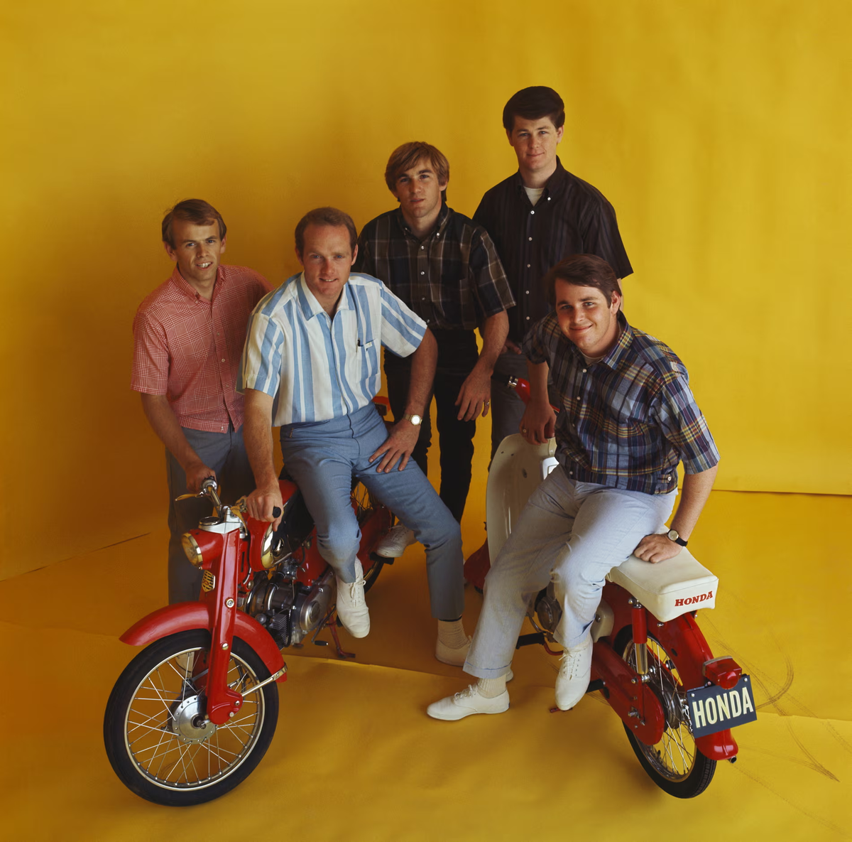 The Beach Boys в 1964 году. Фото: Michael Ochs Archives/Getty Images