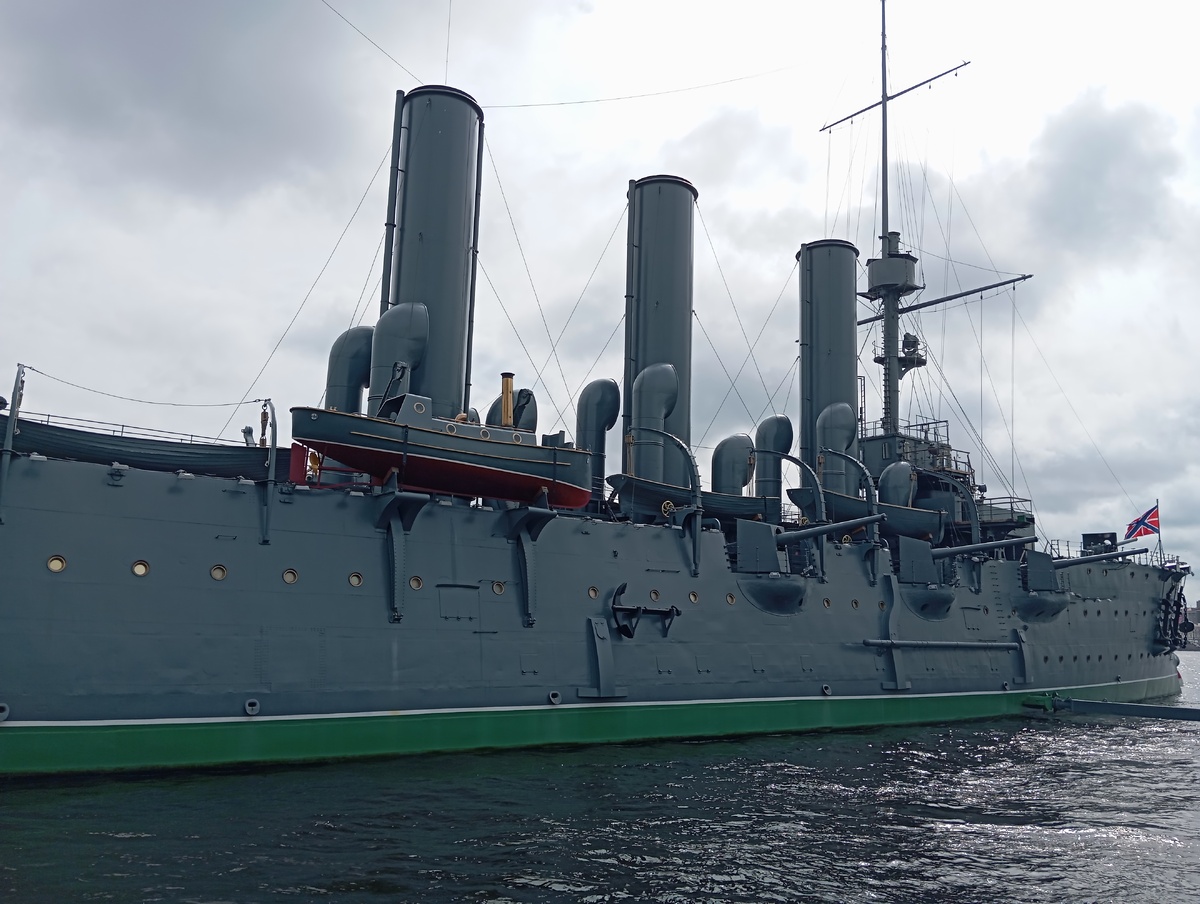 Листайте карусель