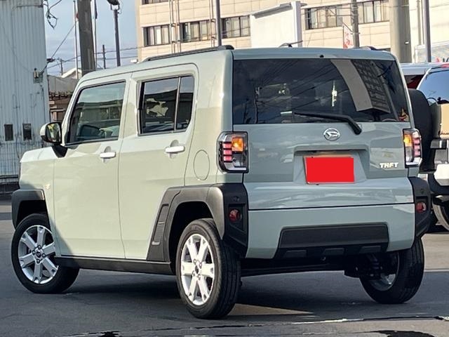 сзади тоже всё неплохо (фото листайте)