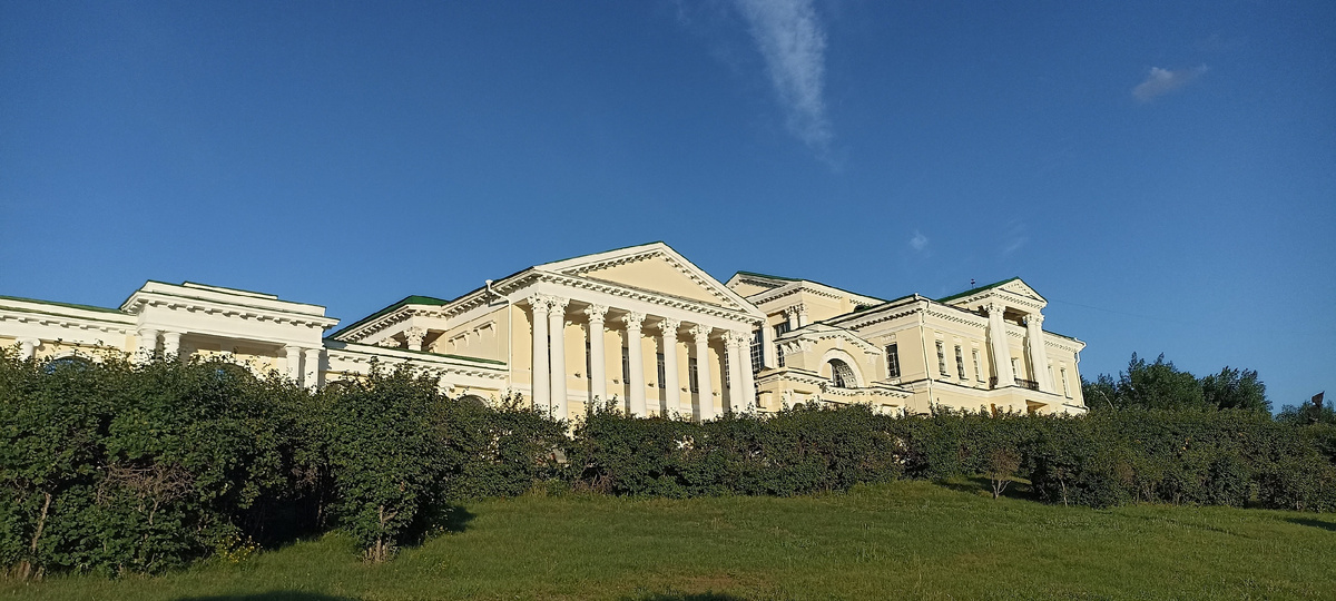 Вид на усадьбу. Фото автора