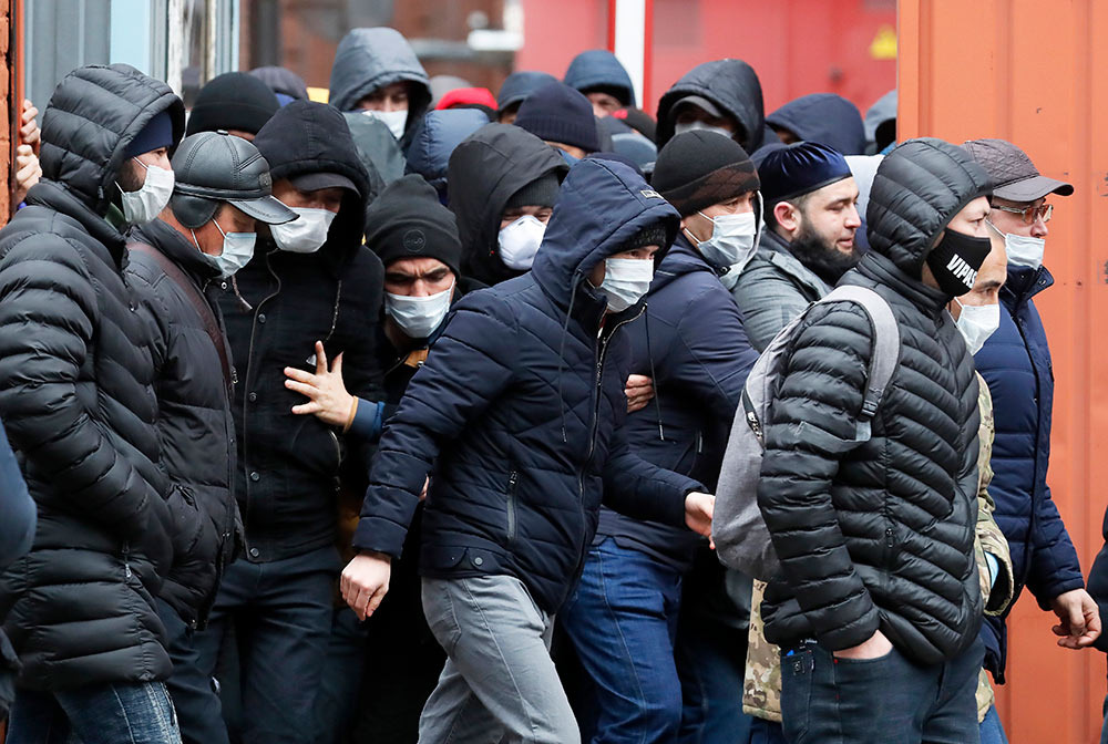 Маски от COVID-19 не особо помогают от полиомиелита, кори, коклюша и прочих болезней из Средней Азии