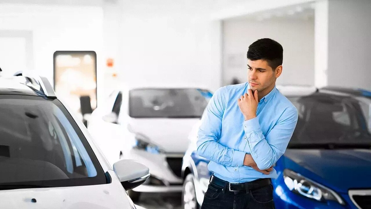 Фото заимствовано - https://quto.ru/journal/news/na-pokupku-poderzhannykh-mashin-v-2023-godu-rossiyane-potratili-trilliony-26-01-2024.htm